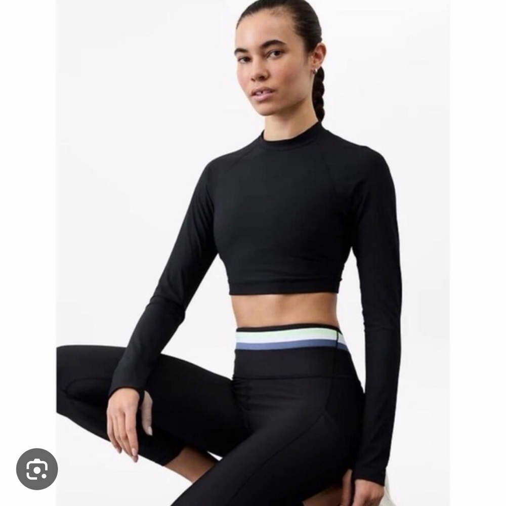 Athleta Black Long Sleeve Crop Top